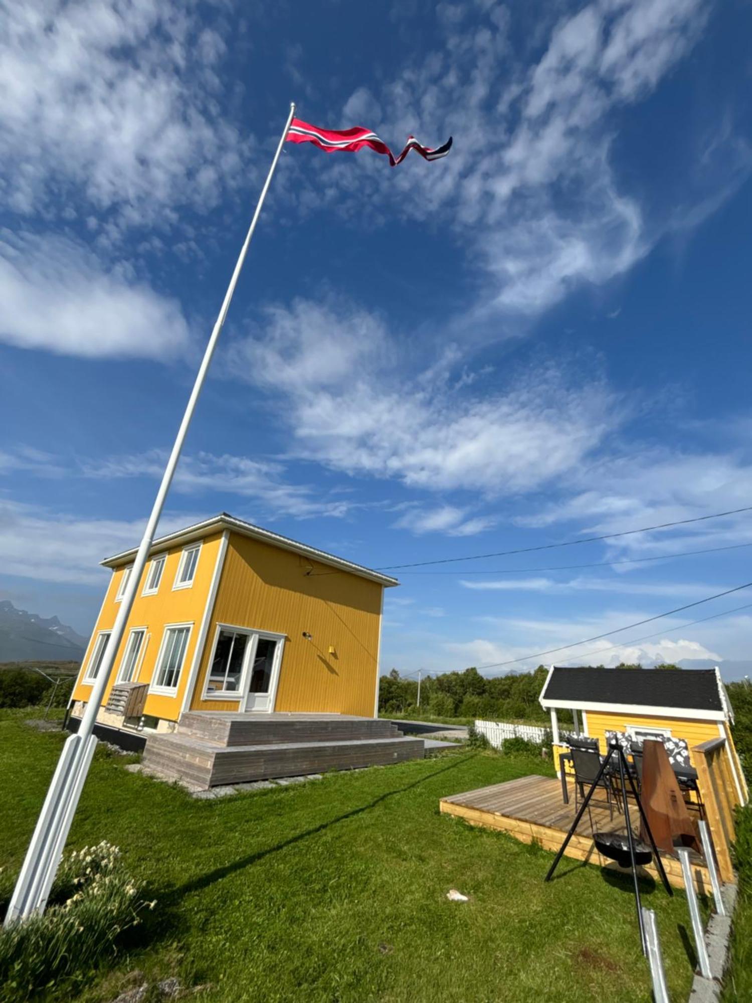 Pederstua, A Classic Fisherman'S Farm House In The Middle Of Lofoten Storeidet Екстер'єр фото